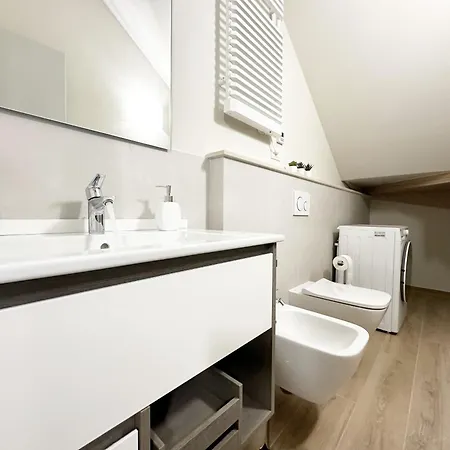 Casa Stefi Belfioreguesthouses * Pontedera